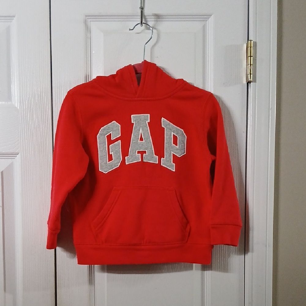GAP Kids  Red Logo Hoodie Sz 4 years toddler EUC Holiday 2018
